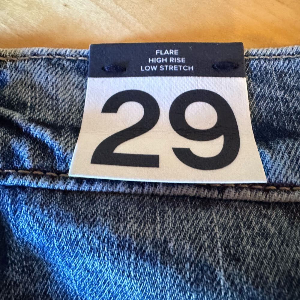 Gap Vintage Flare High Rise Jeans, Size 29/8R. - Picture 3 of 7